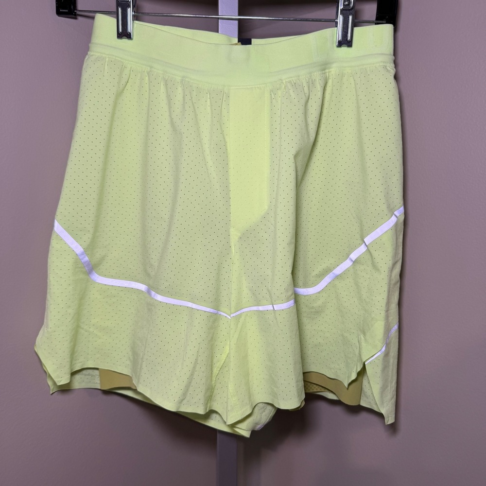 Lululemon Surge Neon Yellow‎ Running Shorts Reflective Details Mens Size S